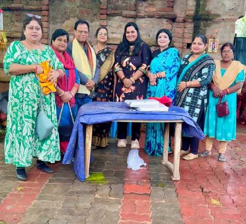Sharee distribution in a slum community by LCB Lotus